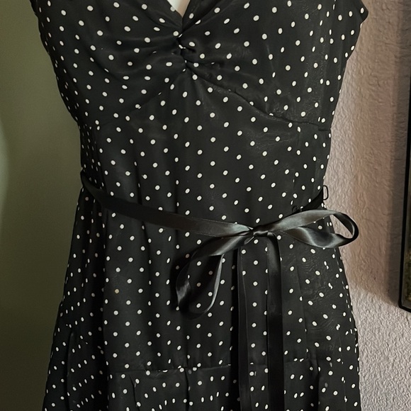 #12 Eliza J Flirty black polka dot asymmetrical hem sleeveless dress - Sz 4 - Picture 4 of 9